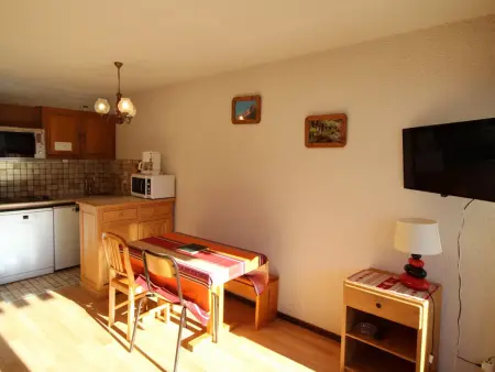 Studio cabine confortable 4 pers au pied des pistes - Auris en Oisans - Photo 3