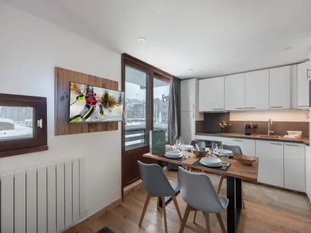 Appartement rénové ski aux pieds avec balcon à Val Thorens - Photo 2