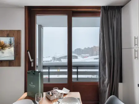 Appartement rénové ski aux pieds avec balcon à Val Thorens - Photo 4