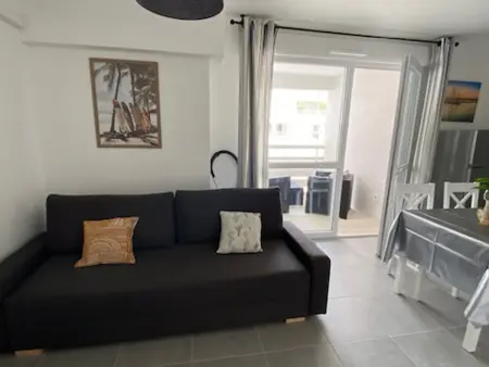 Beau T2 climatisé, 2ème étage, 4 pers, parking privé - Photo 2