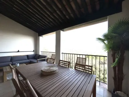 Grimaud : Appartement 3 Pces avec piscine et vue mer - Photo 1