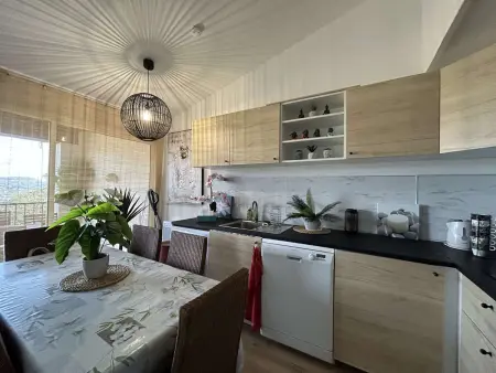 Grimaud : Appartement 3 Pces avec piscine et vue mer - Photo 3