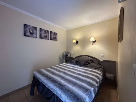 Grimaud : Appartement 3 Pces avec piscine et vue mer - Photo 5