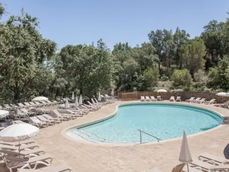 Grimaud : Appartement 3 Pces avec piscine et vue mer - Photo 17