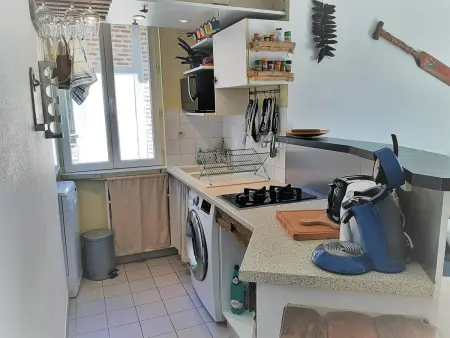 Appartement cosy, 4 pers, proche plages et centre, BBQ, parking, Wifi inclus - Photo 4