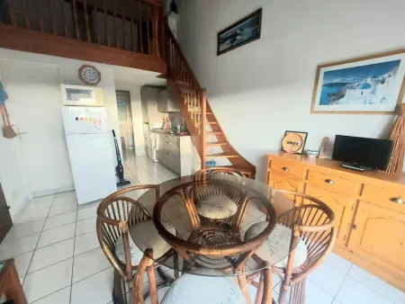 Appartement 2 pièces mezzanine climatisé avec piscine et parking privé à Marseillan - Photo 1