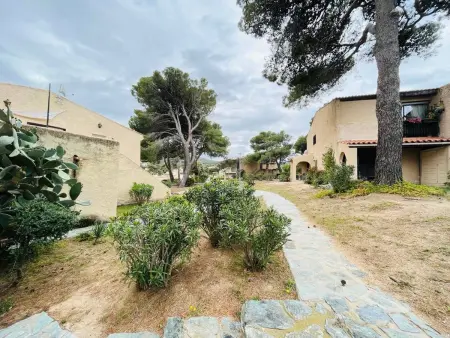 Studio en rez-de-chaussée avec terrasse, parking, à 1 km de la plage - Lumio - Photo 5