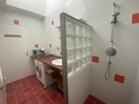 Villa rénovée à Fouras: 2 ch + mezzanine, proche plage/centre, jardin privatif, équipement complet - Photo 9