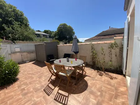 Villa rénovée à Fouras: 2 ch + mezzanine, proche plage/centre, jardin privatif, équipement complet - Photo 17