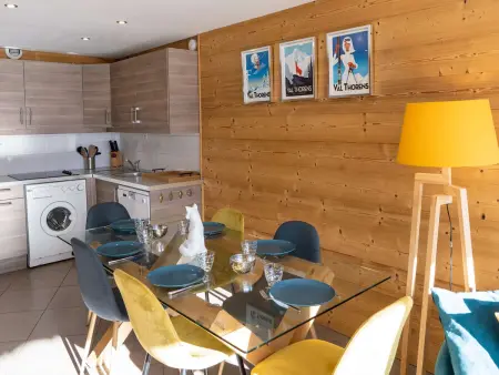 Val Thorens - Appt 6 pers rénové, 2 chambres, WiFi, loc. à skis, proche pistes - Photo 2
