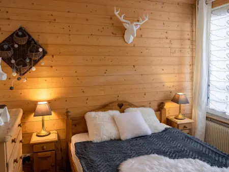 Val Thorens - Appt 6 pers rénové, 2 chambres, WiFi, loc. à skis, proche pistes - Photo 4