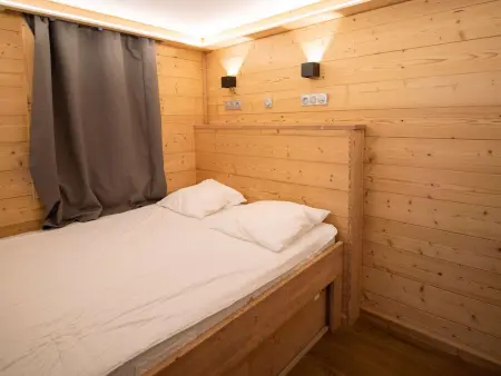 Appartement moderne à Val Thorens - 4 pers - 1 chambre, 1 cabine, skis aux pieds, balcon - Photo 5
