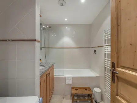 Appartement spacieux pour 6, proche pistes, parking et wifi - Photo 4