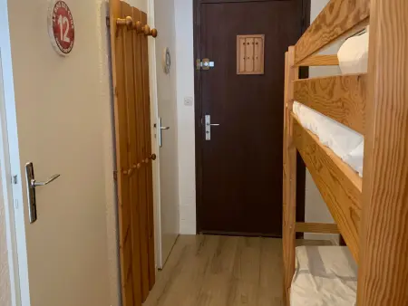 Studio au pied des pistes, balcon sud, parking, Appartement 4 personnes à La Salle les Alpes - Photo 4