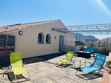 Appartement de standing avec toit terrasse, climatisé, WiFi, parking - Photo 17