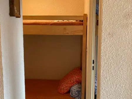Appartement cosy au pied des pistes avec balcon, ascenseur, casier à skis et parking gratuit - Photo 2