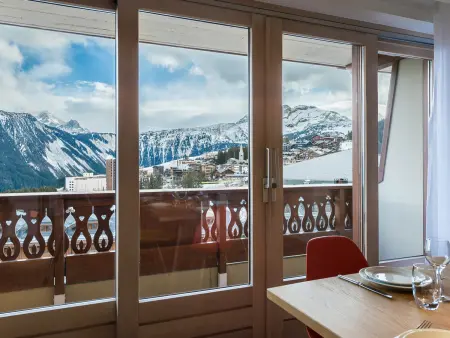 Appartement rénové 3 chambres, Courchevel 1850, avec balcon et parking - Photo 5