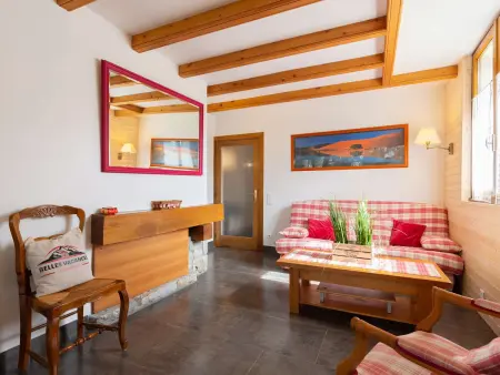Appartement cosy 2 chambres avec parking et balcon à Saint-Lary-Soulan - Photo 4