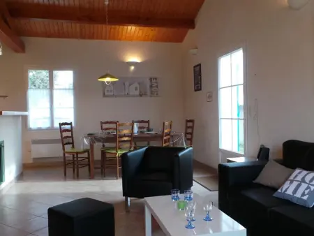 Maison lumineuse avec jardin clos, à 400m de la plage, pour 8 personnes, secteur calme - Photo 7