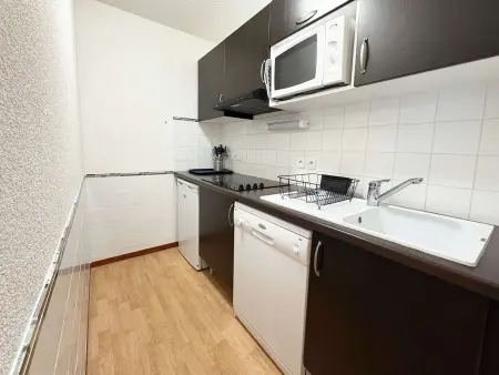 Appartement cosy avec piscine, sauna et hammam, ski aux pieds, draps inclus - Les Orres 1800 - Photo 4