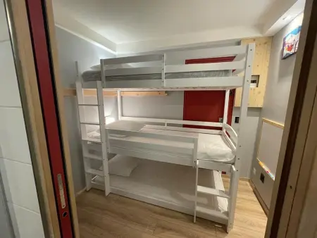Appartement rénové au centre Les Arcs 2000 avec balcon - Photo 4