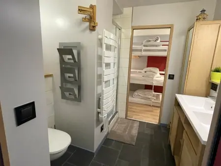 Appartement rénové au centre Les Arcs 2000 avec balcon - Photo 9