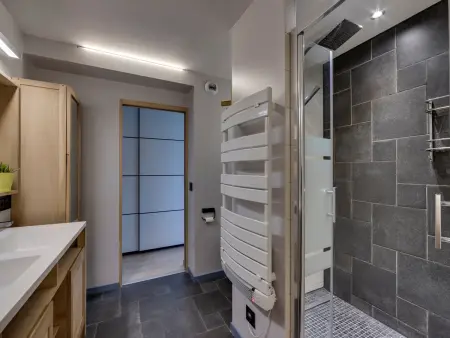 Appartement rénové au centre Les Arcs 2000 avec balcon - Photo 11