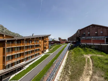Appartement rénové au centre Les Arcs 2000 avec balcon - Photo 14