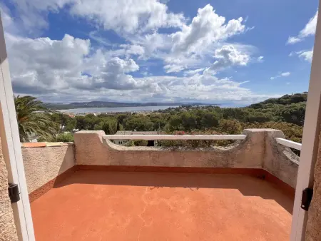 Villa spacieuse avec piscine et vue mer à Cavalaire - Photo 8