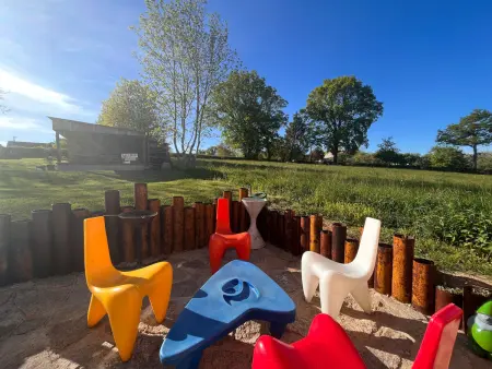 Gîte  Tout Inclus  en Campagne Berrichonne avec Terrasse & Parking Privé - Photo 4