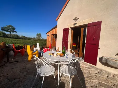 Gîte  Tout Inclus  en Campagne Berrichonne avec Terrasse & Parking Privé - Photo 5