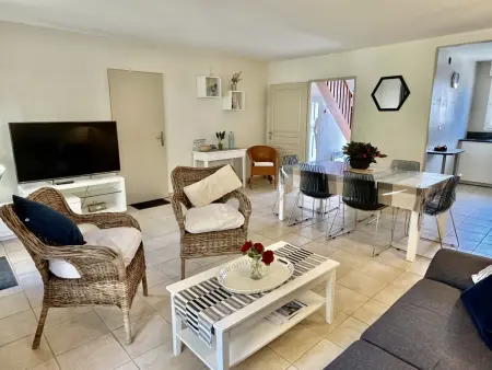 Maison Calme 6 Pers. au Golf Pont Royal - Piscine, Terrasse, Parking, Clim, Fibre - 13370 Mallemort - Photo 2