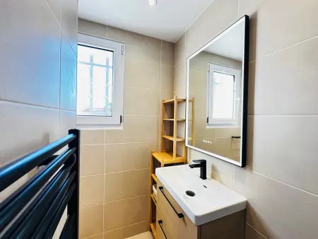 Maison à Fouras, 3 chambres, cour ombragée, proche centre et plages - Photo 17