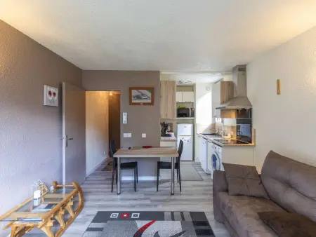 Studio cosy 4 pers. avec loggia, parking et équipement complet, à deux pas du centre de Cauterets - Photo 2