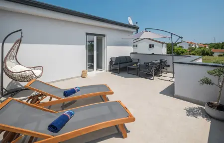 Maison 8 personnes à Nova Vas - Photo 1