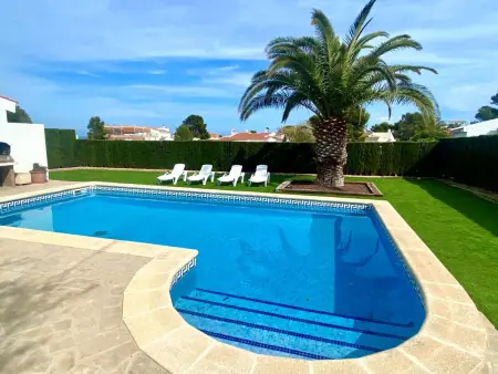 Villa à L'Ametlla de Mar : Piscine, Jardin, Proche Plage, 4 Chambres, 8 Pers. - Photo 1
