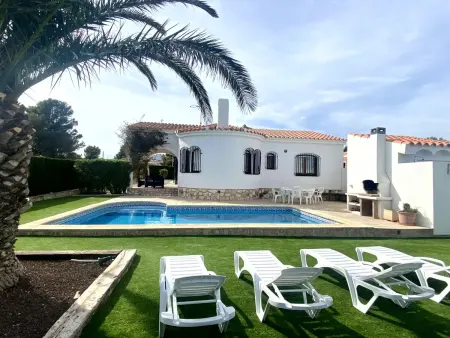 Villa à L'Ametlla de Mar : Piscine, Jardin, Proche Plage, 4 Chambres, 8 Pers. - Photo 3