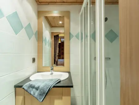 Appartement ski aux pieds, 2 chambres, parking couvert inclus - Photo 11