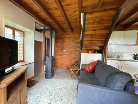 Écrin de verdure pour couple avec parking, Gite 2 personnes à Châtel Montagne - Photo 2