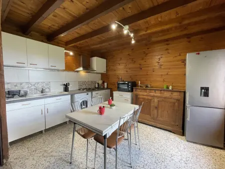 Écrin de verdure pour couple avec parking, Gite 2 personnes à Châtel Montagne - Photo 3