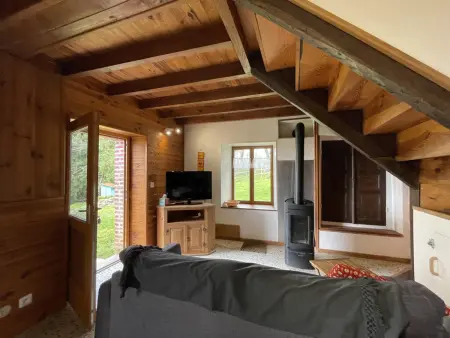 Écrin de verdure pour couple avec parking, Gite 2 personnes à Châtel Montagne - Photo 4