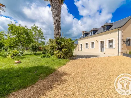 Gîte de groupe avec salle de jeux, jardin 4000m², proche forêt de Chandelais et Zoo de la Flèche - Photo 6