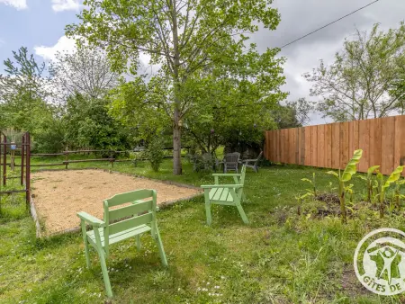Gîte de groupe avec salle de jeux, jardin 4000m², proche forêt de Chandelais et Zoo de la Flèche - Photo 9