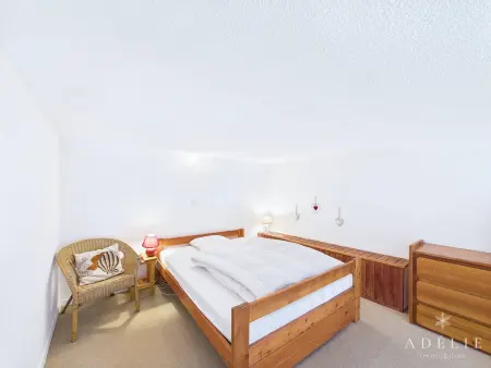 Studio Mezzanine avec Balcon Exposé Sud, Pieds des Pistes, Proche Commerces et Garderie - Photo 4