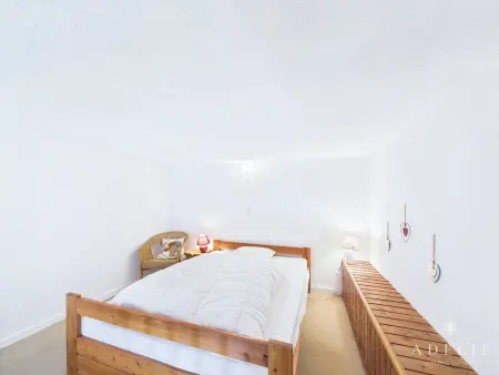 Studio Mezzanine avec Balcon Exposé Sud, Pieds des Pistes, Proche Commerces et Garderie - Photo 5