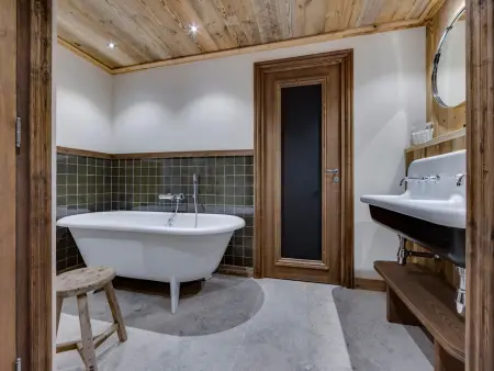 Appartement spacieux proche pistes avec jacuzzi et parking - Photo 8