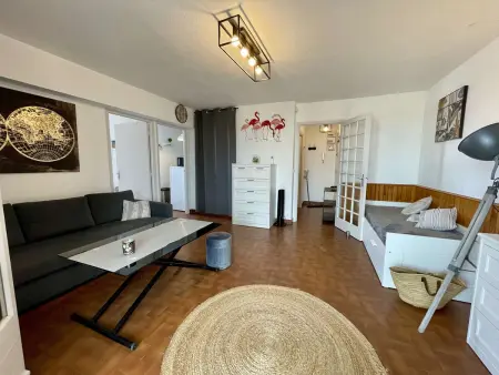 Appartement au Port 2 Pièces Saint-Cyprien avec Parking - Photo 4