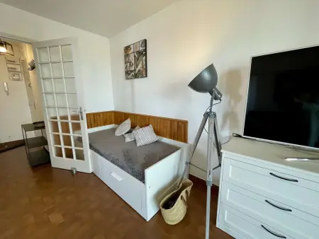 Appartement au Port 2 Pièces Saint-Cyprien avec Parking - Photo 5