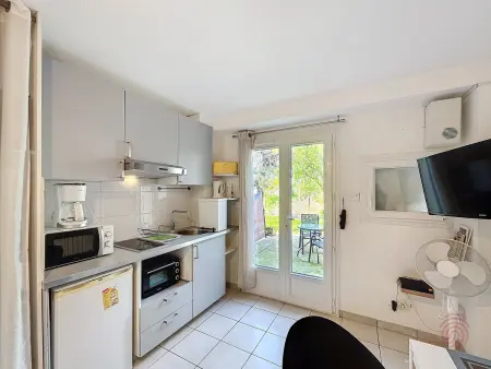 Studio cosy avec terrasse, proche thermes et centre-ville - Lamalou-les-Bains - Photo 4