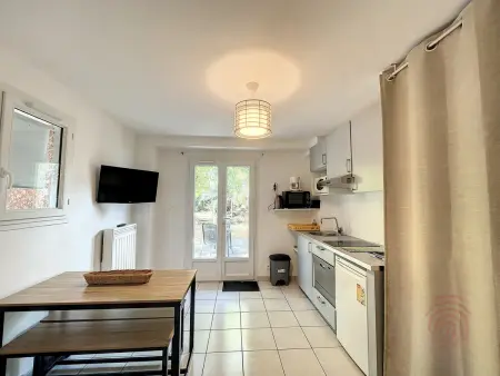 Charmant studio avec terrasse Sud, proche thermes et centre - Lamalou-les-Bains - Photo 8